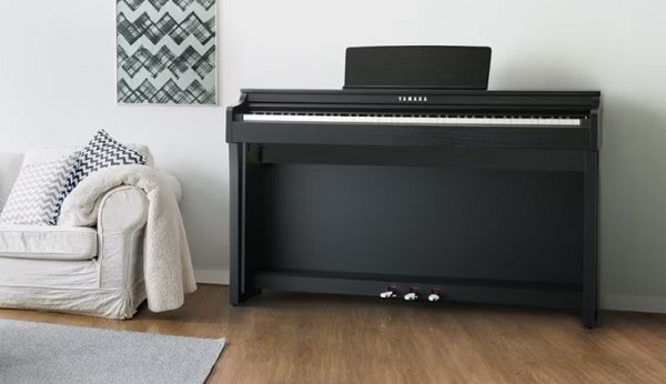 Yamaha CLP-625
