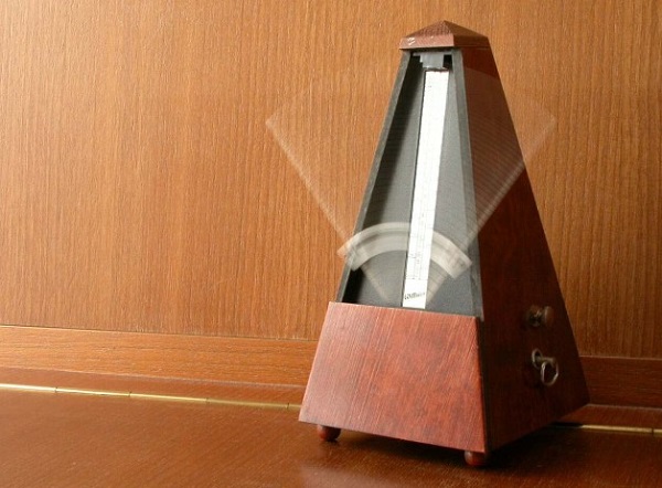 cách chọn máy đếm nhịp piano