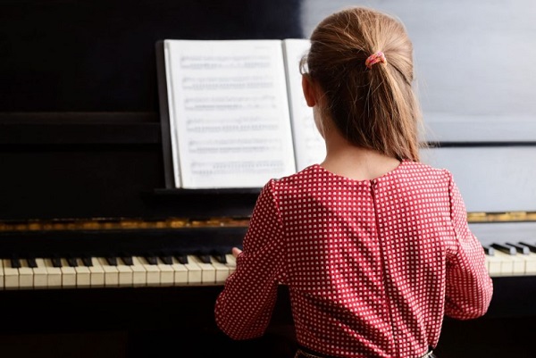 kỹ năng học đàn piano cơ bản