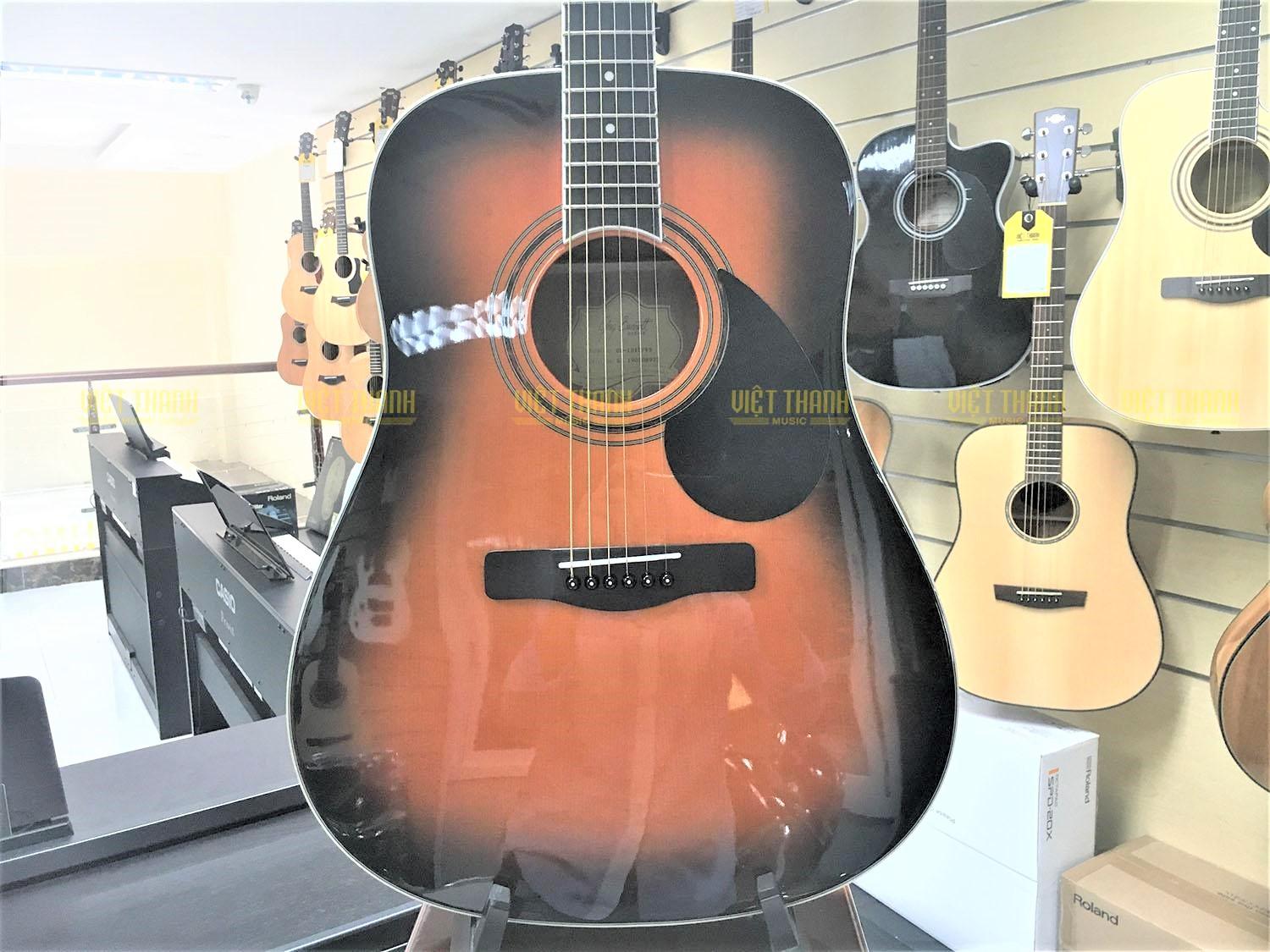 Đàn guitar Samick GD101S/VS có thiết kế dáng dreadnought acoustic