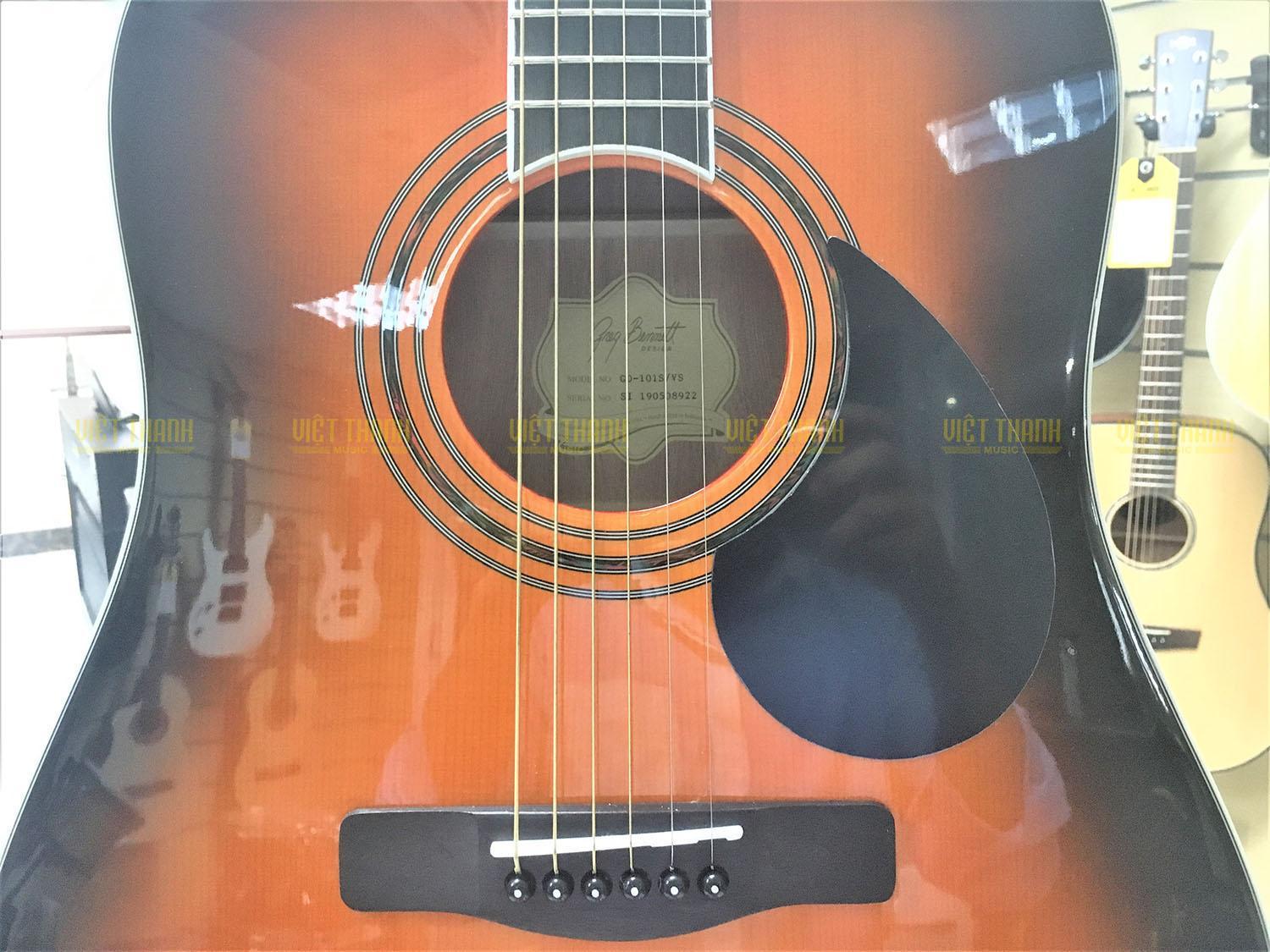 Samick GD101S/VS được trang bị hơn 20 phím đàn làm từ gỗ hồng mộc