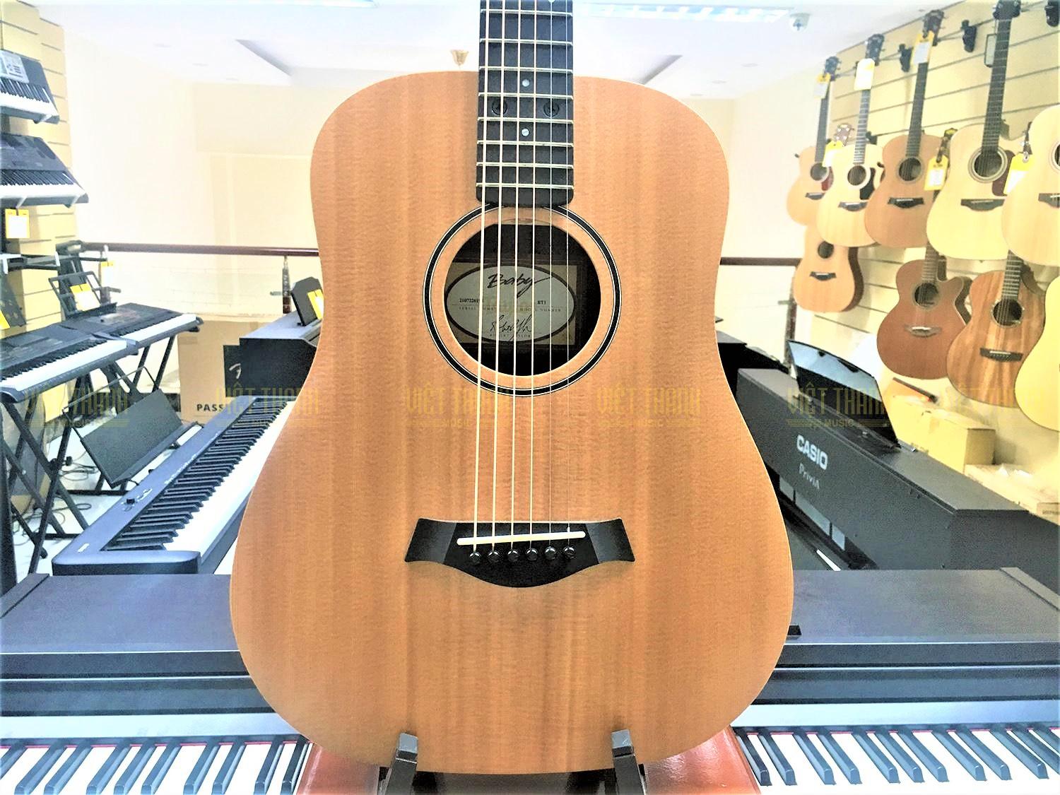 Đàn guitar Taylor BT1 thiết kế nhỏ gọn đẹp mắt