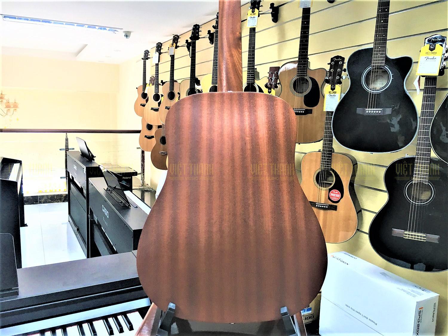 Đàn guitar Taylor BT1 mặt sau và hông đàn gỗ Sapele