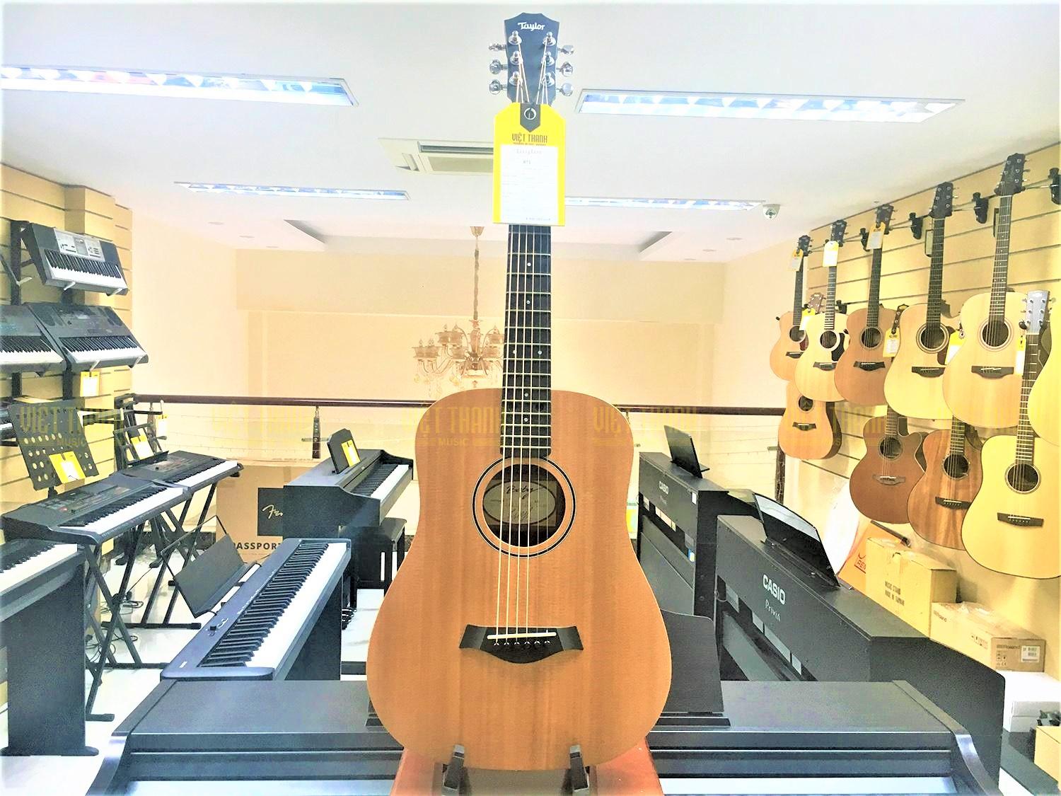 Đàn guitar Taylor BT1