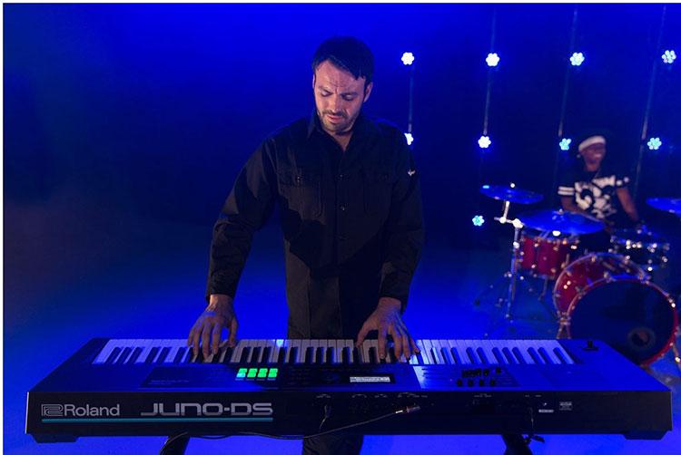 Đàn organ JUNO-DS88