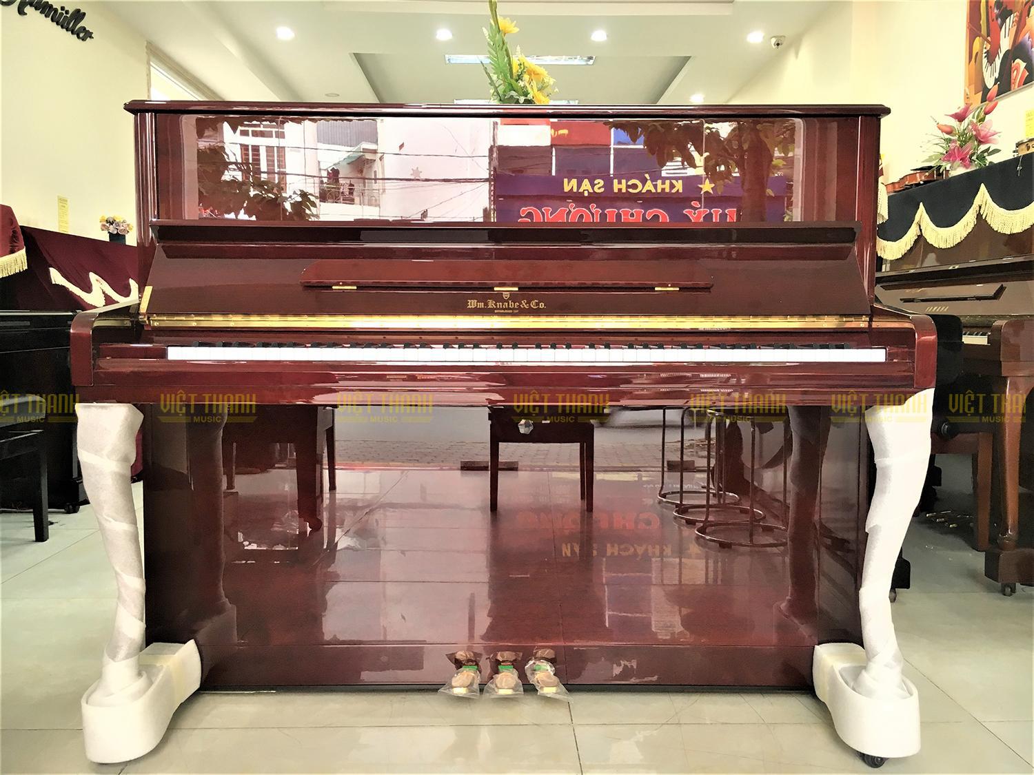 Đàn piano Kanabe WMV-121FD