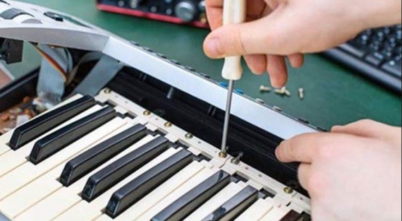 Hướng Dẫn Sửa Đàn Piano Điện Tại Nhà Tiết Kiệm Chi Phí