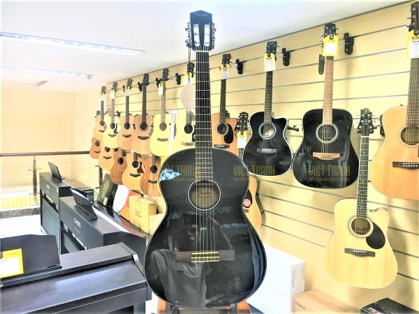 Fender CN60S BLK