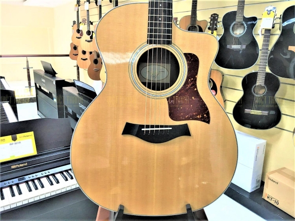 Taylor 214CE