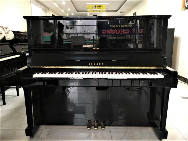 Đàn Piano Yamaha UX3