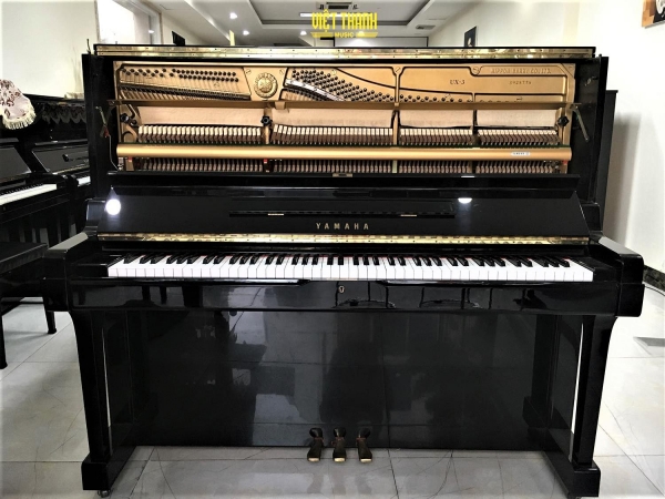Đàn Piano Yamaha UX3