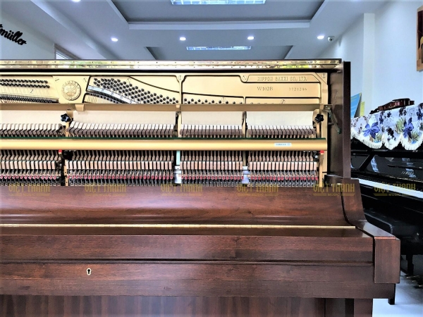 Đàn Piano Yamaha W102