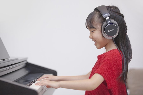 Đàn Piano Điện Roland RP-30