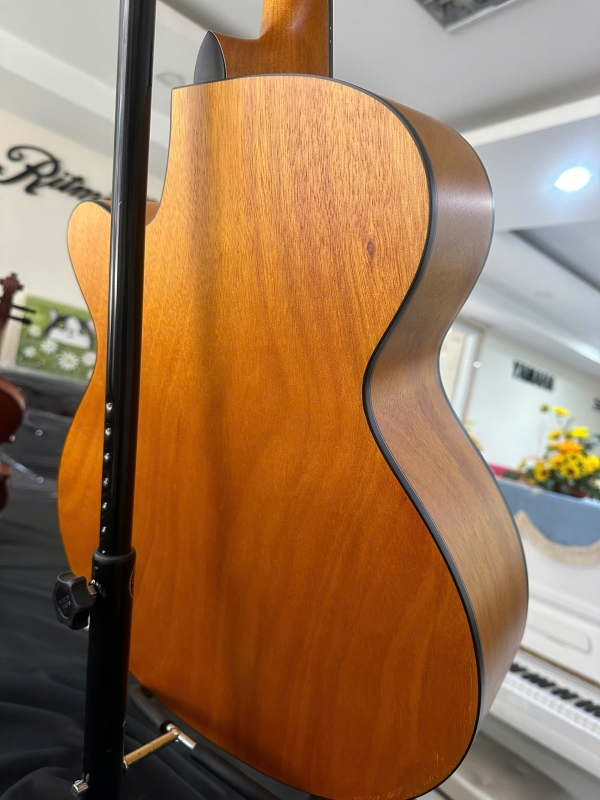 Đàn guitar Mantic GT1ACBS