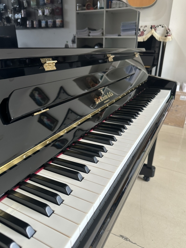 Đàn piano KNABE WMV-121MD Màu Đen