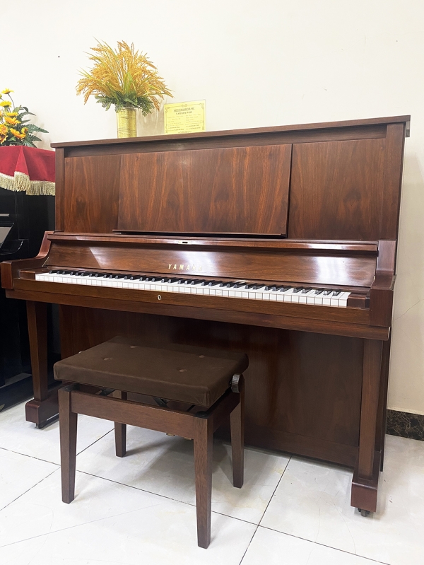Đàn Piano Yamaha W102