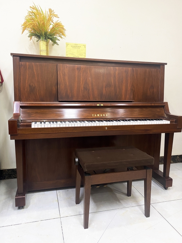 Đàn Piano Yamaha W102