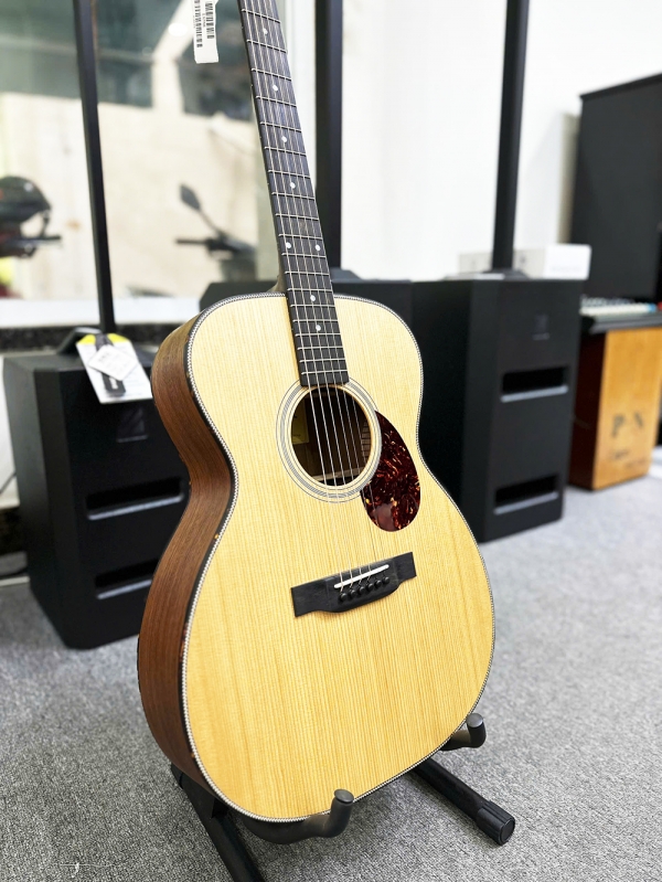 Guitar Eastman E3OM3