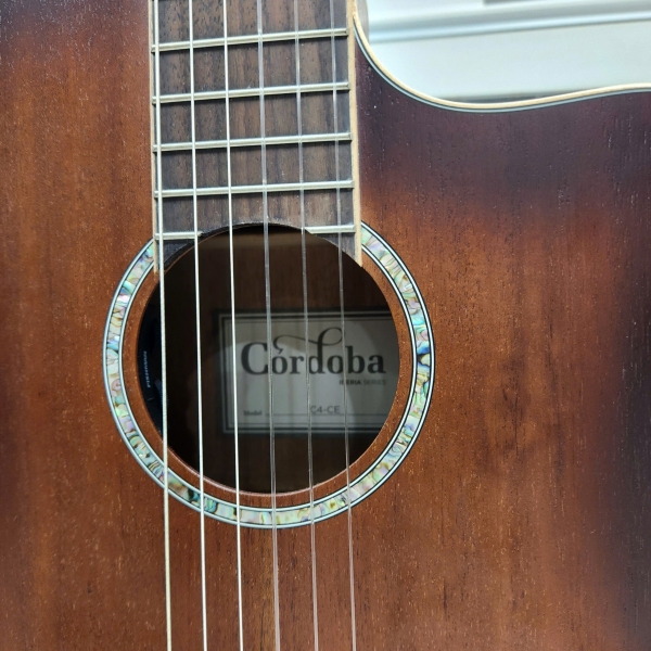 Cordoba C4CE