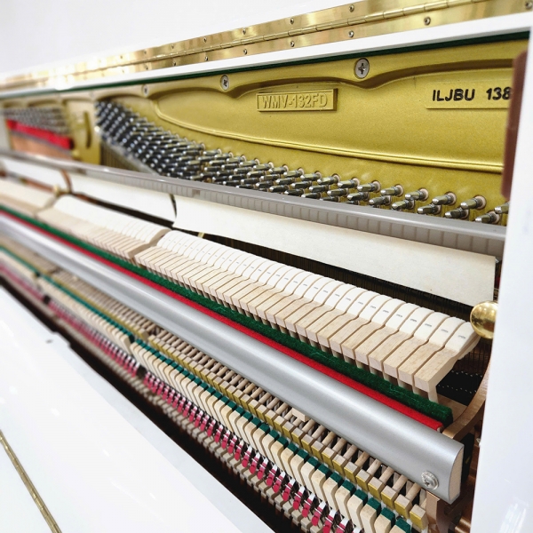 Đàn Piano Knabe WMV 132FD Màu Trắng