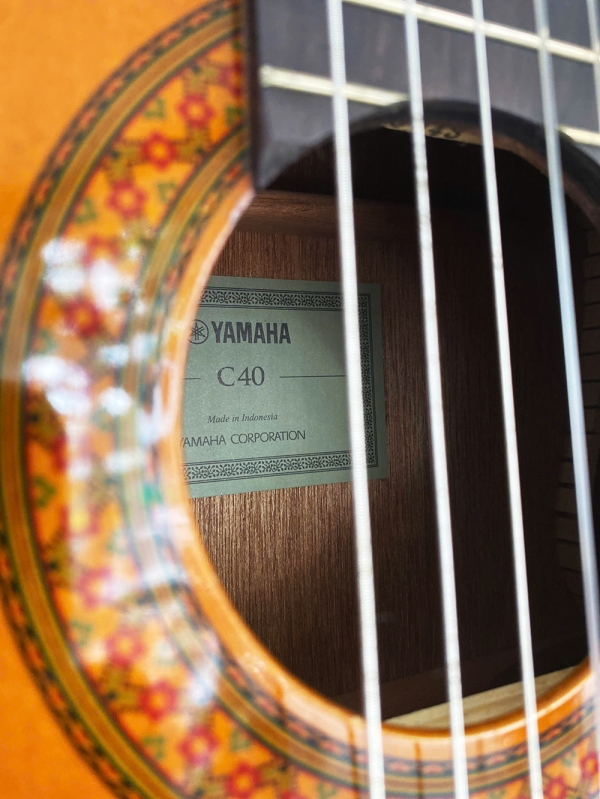 Yamaha C40