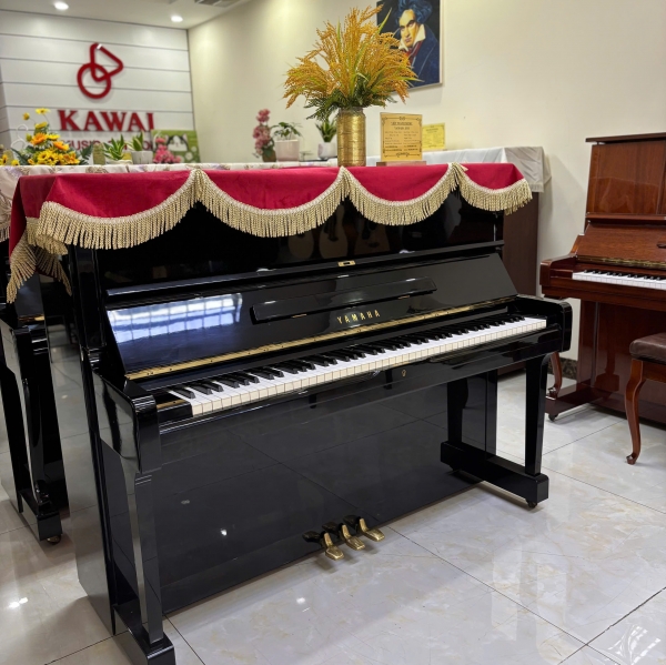 Đàn Piano Yamaha U1H