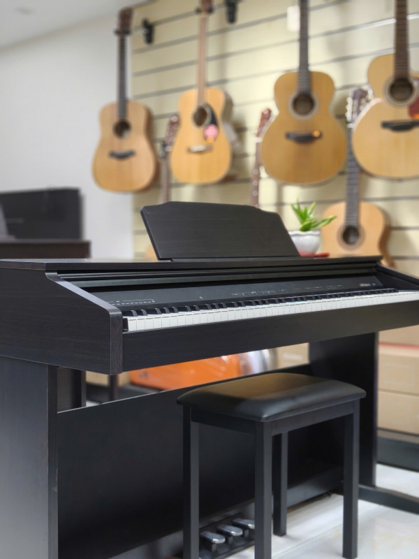Đàn Piano Điện Roland RP-30