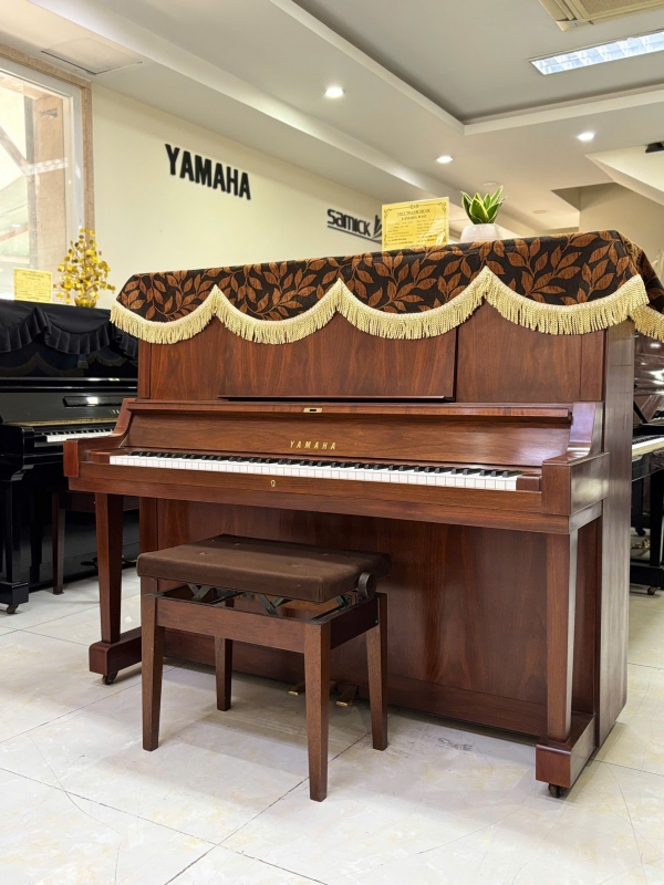 Đàn Piano Yamaha W102