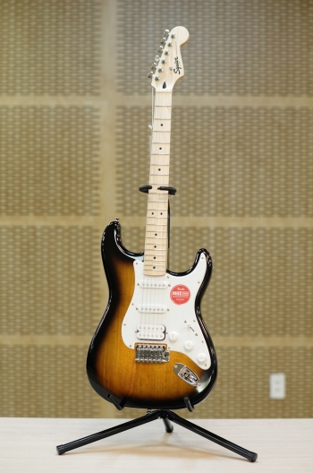  SQUIER SONIC STRAT MAPLE 2-COLOUR SUNBURST #0373152503