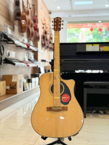  Guitar Fender CD-60SCE