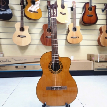 Takamine GC3CE