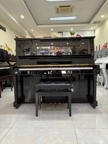 Đàn Piano Yamaha UX3